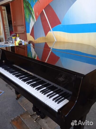 Рояль кабинетный