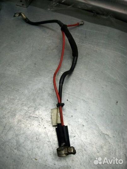 Клемма аккумулятора плюс Skoda Yeti универсал 1.2