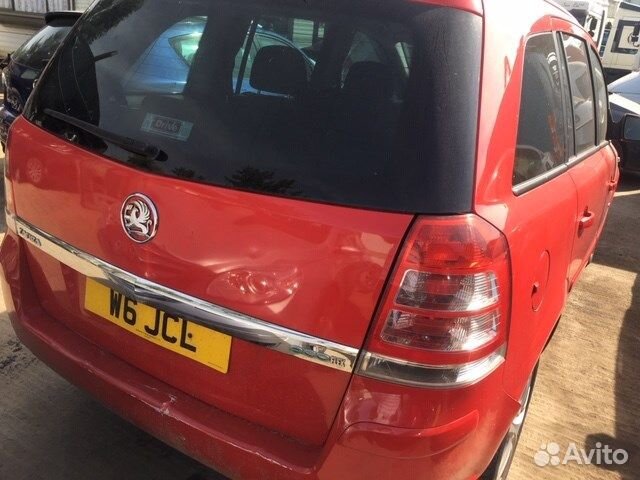 Разбор на запчасти Opel Zafira B