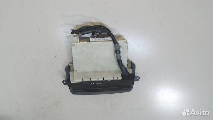 Переключатель отопителя Toyota Previa (Estima), 19