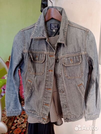 Джинсовая куртка
