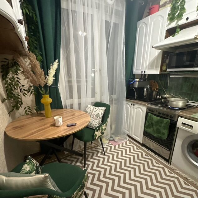 Койко-место 13 м² в 2-к., 1/12 эт.