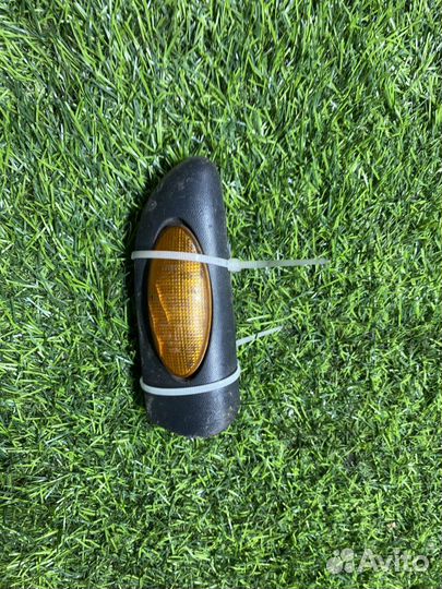 Повторитель в крыло Opel Vectra