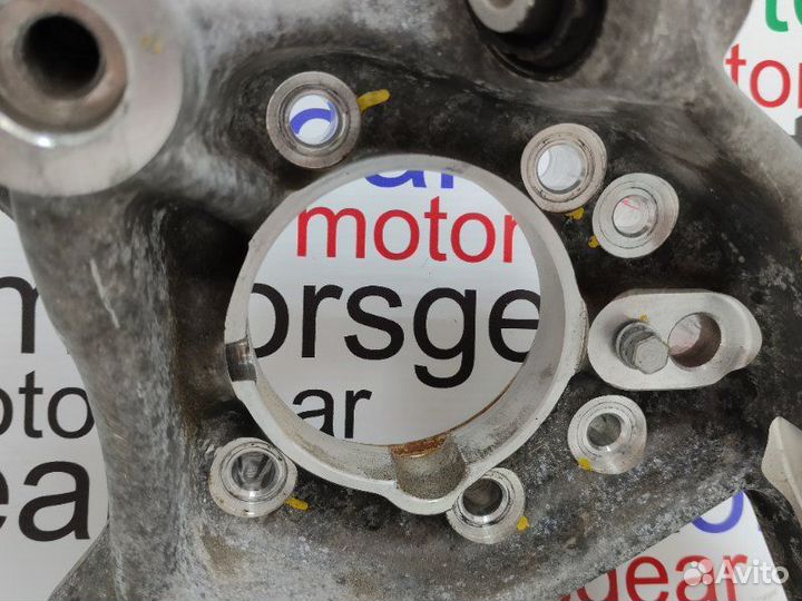 Кулак задний левый Genesis G90