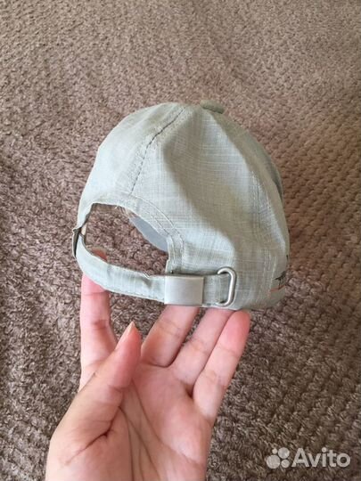 Бейсболка новая