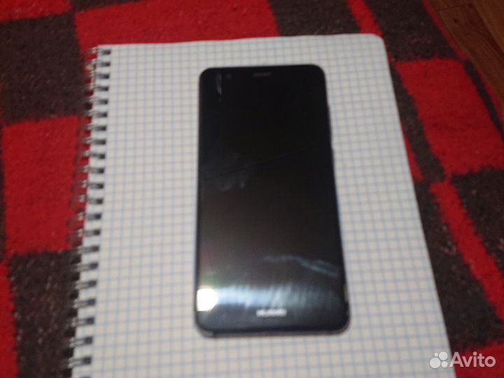 Телефон huawei p10