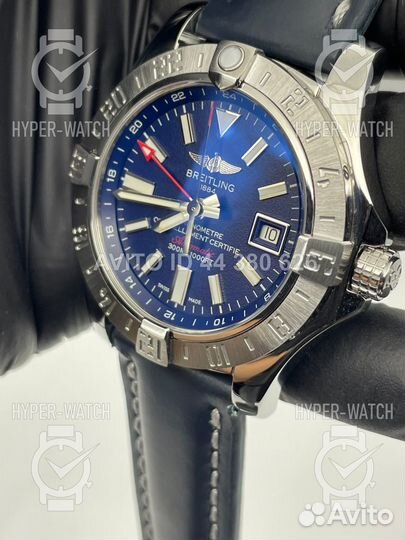 Часы Breitling Avenger II GMT A32390111