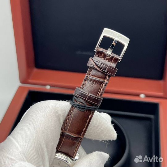 Часы женские tissot