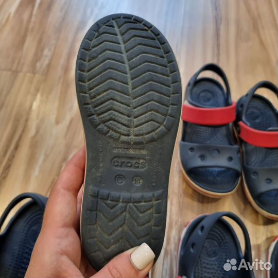 Сандали босоножки crocs