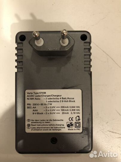 Зарядка для аккумуляторов Varta Type57039