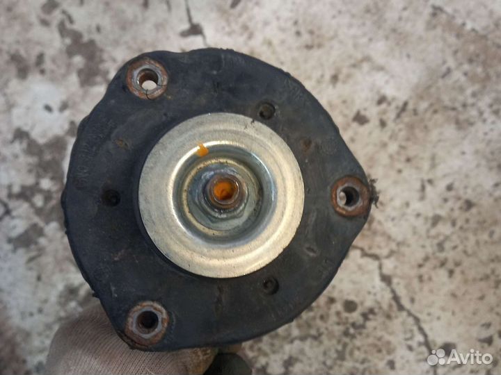 Амортизатор передний правый в сборе Skoda Fabia 2