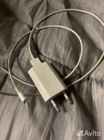 Оригинальная зарядка iPhone