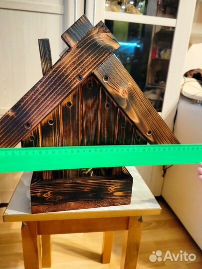 Кормушка для птиц из дерева