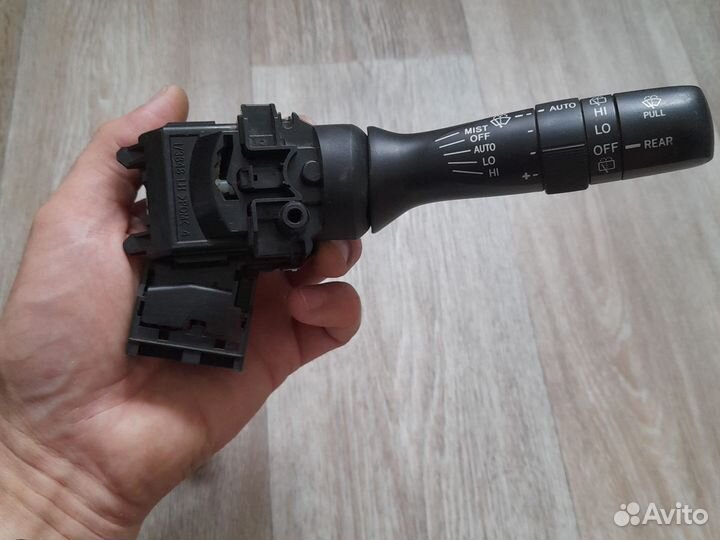 Подрулевой переключатель стеклоочистителя rav4