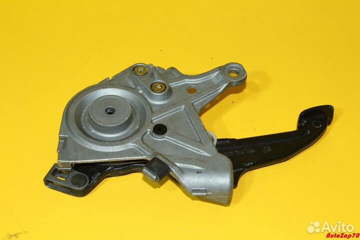 VW Phaeton Педаль стояночного тормоза