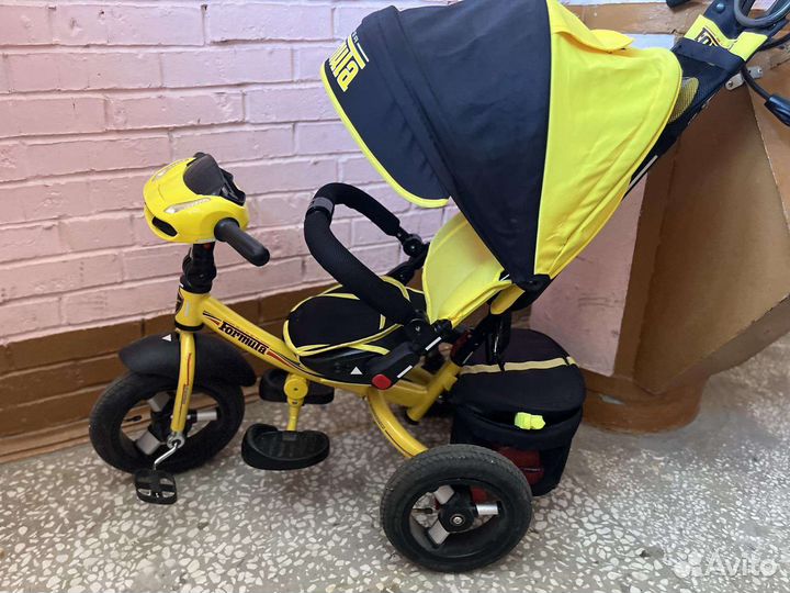 Детский трехколесный велосипед