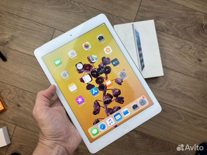 iPad Air 32 гб с коробкой