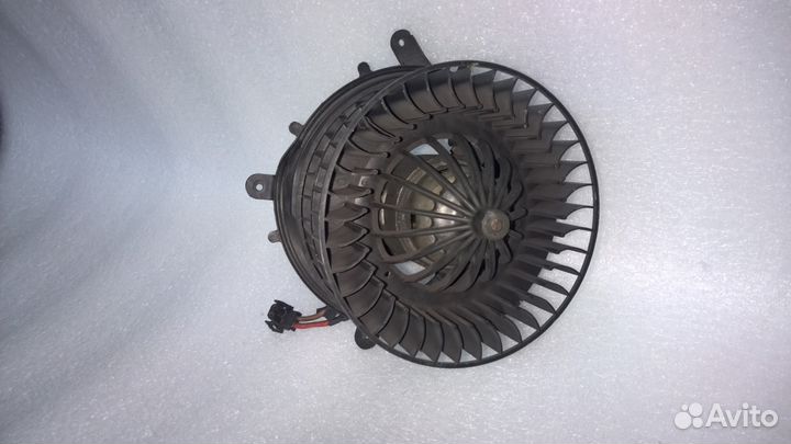 Моторчик печки Mercedes w220