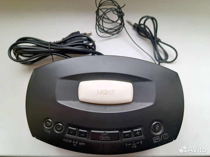 Часы с радио