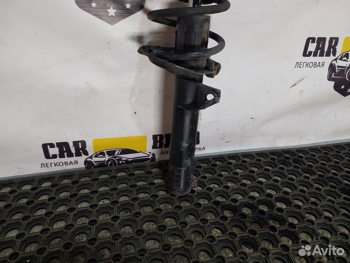 Стойка амортизатора передняя в сборе