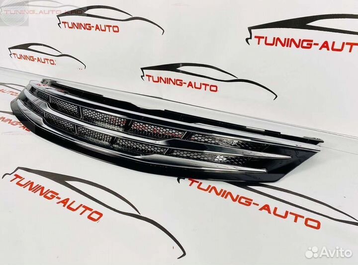 Решетка радиатора Toyota Camry 55 Modellista