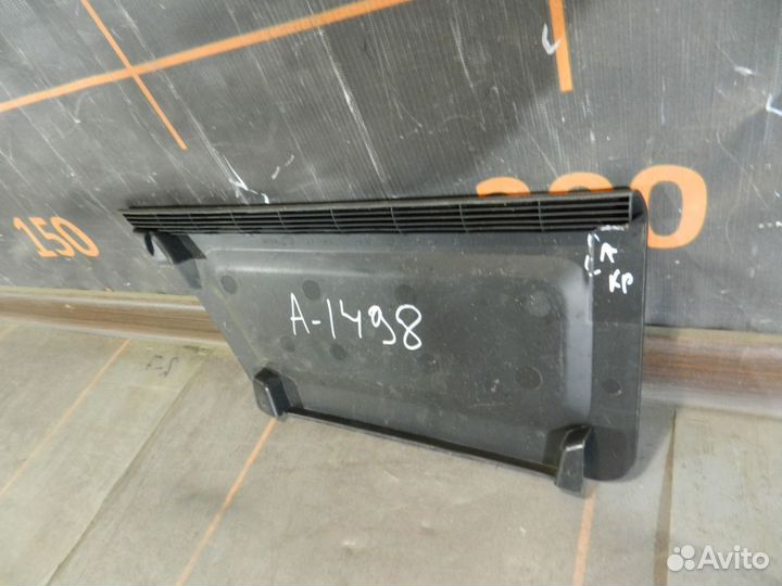 Крышка багажного отделения левая -Skoda Rapid