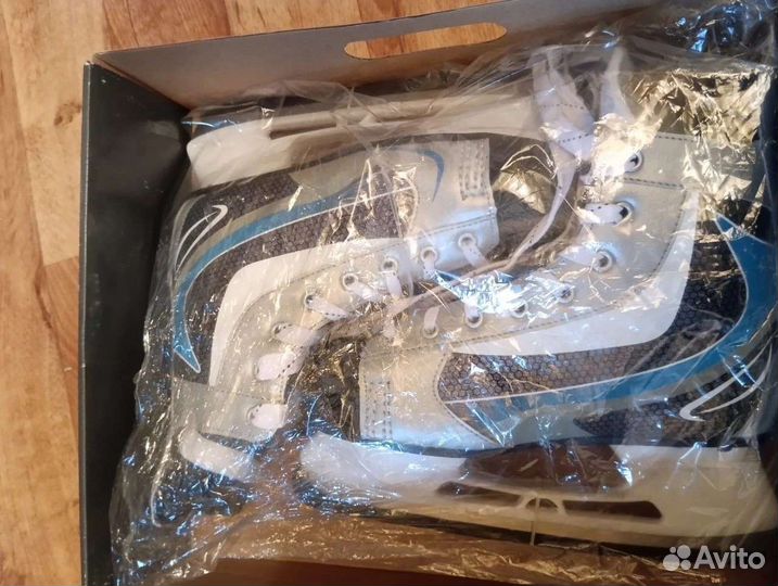 Коньки новые