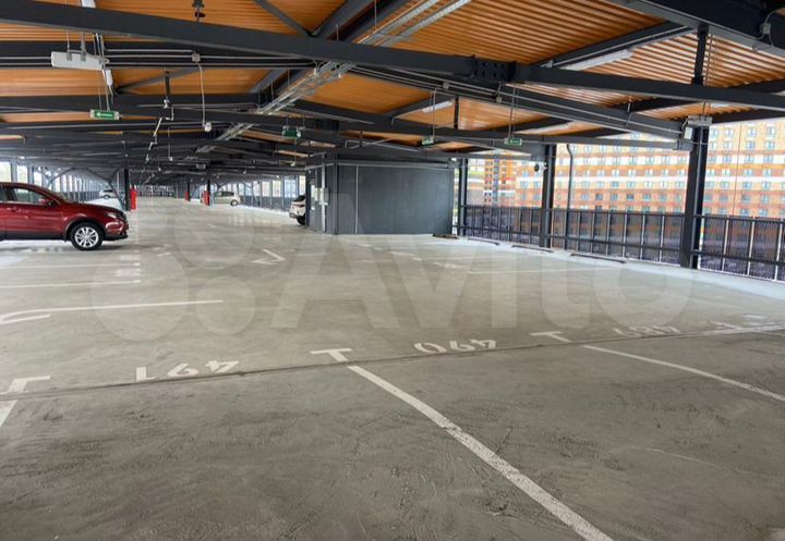 Машиноместо, 13 м²