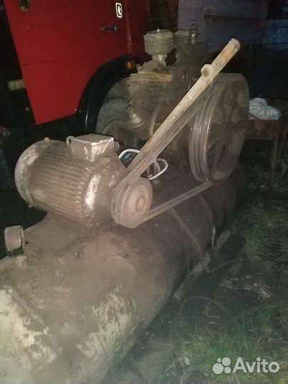 Воздушный компрессор