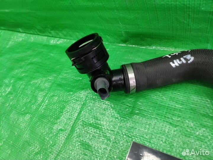 Патрубок системы охлаждения Volkswagen Touareg