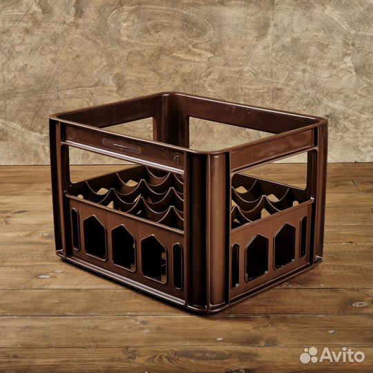 Пластиковый ящик для бутылок. Ящик под бутылку