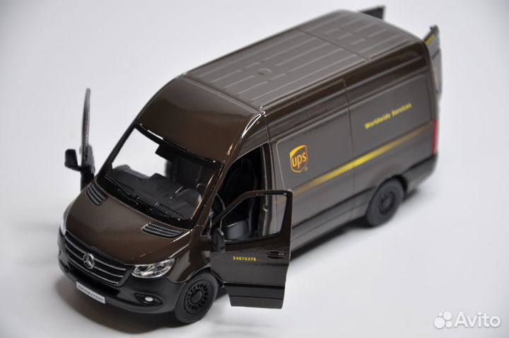Модель авто Mercedes-Benz Sprinter UPS металл