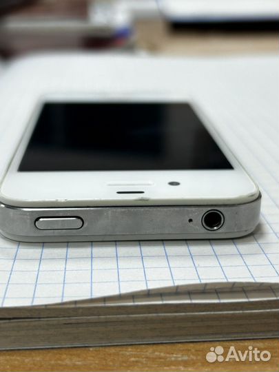 iPhone 4S, 16 ГБ