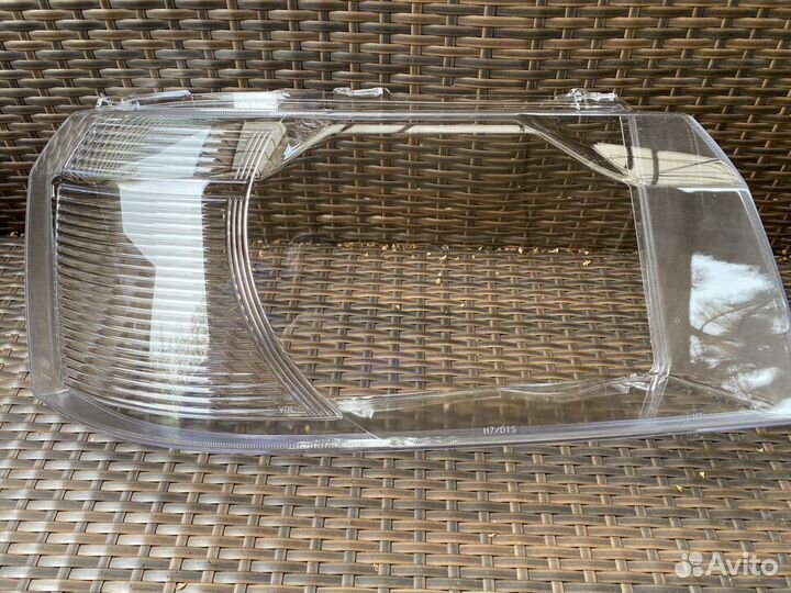 Стекло фары Land Rover Freelander 2006-2010