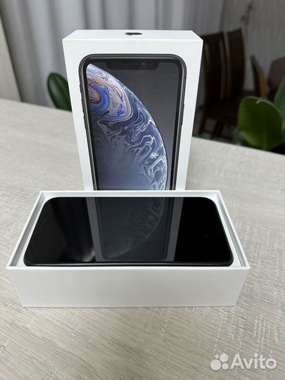 iPhone Xr, 64 ГБ