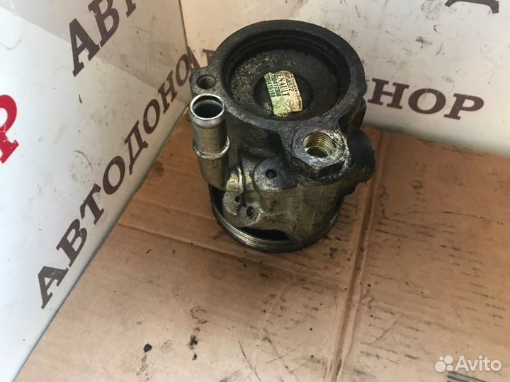 Насос гидроусилителя руля Renault Megane 2 F9Q