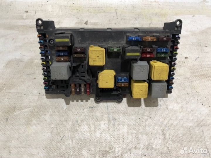 Блок предохранителей