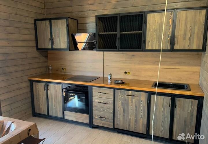 Кухня лофт из дерева и металла