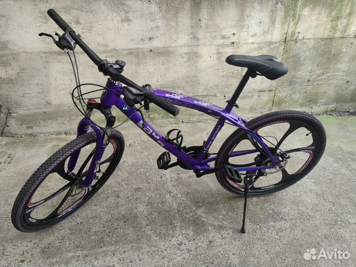 Велосипед новый BMW