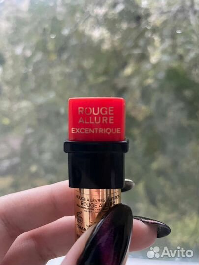 Помада chanel rouge allure