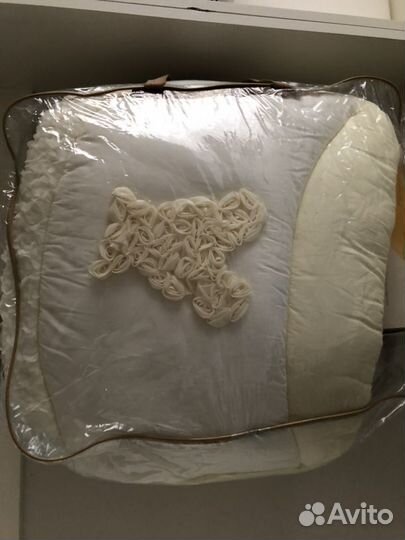 Бортики для кроватки и постельный комплект