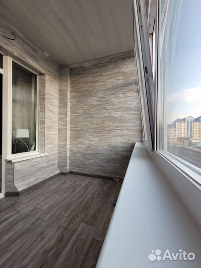 Остекление балконов под ключ