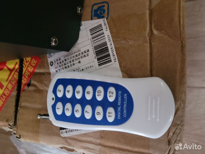 Дерби бабочка световой прибор