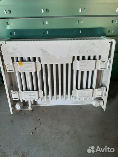 Радиатор отопления стальной б/у