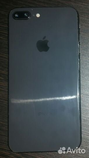 iPhone 8 Plus, 64 ГБ