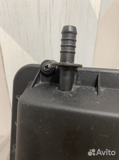 Корпус воздушного фильтра 04E129607AR VAG