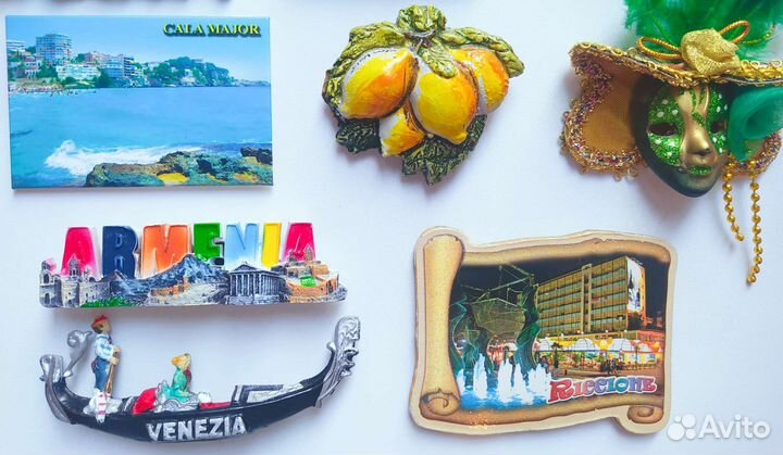 Магниты на холодильник из разных стран