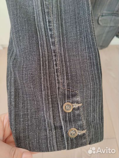 Мужской джинсовый пиджак