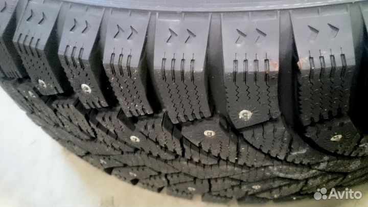 Formula Ice 225/50 R17 98T