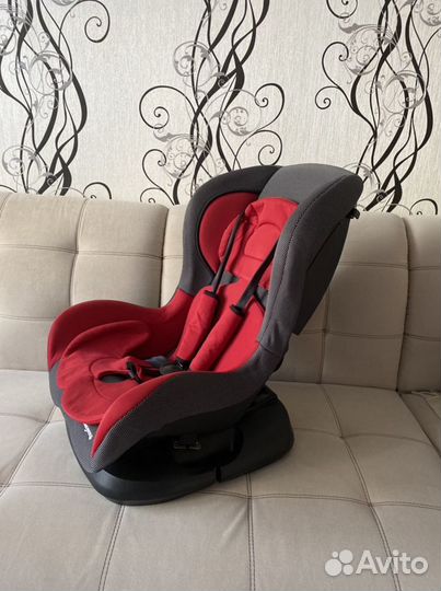 Продаю автокресло Бренд 